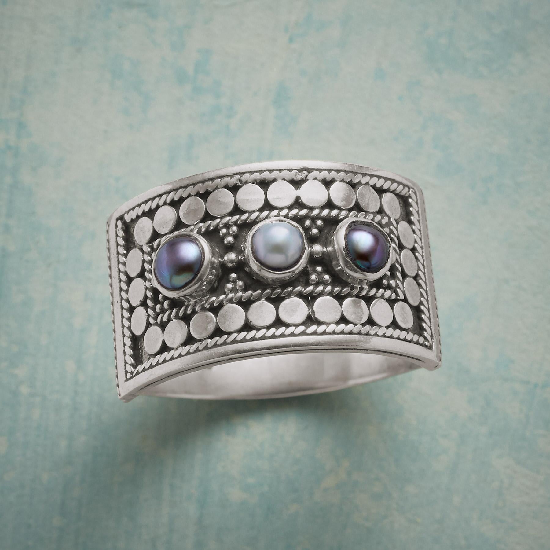 Obsidian Pearl Band – Vintage Silver Ring